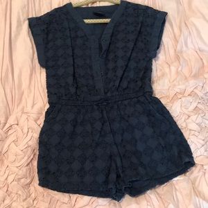 Baby gap size 4 shorts romper